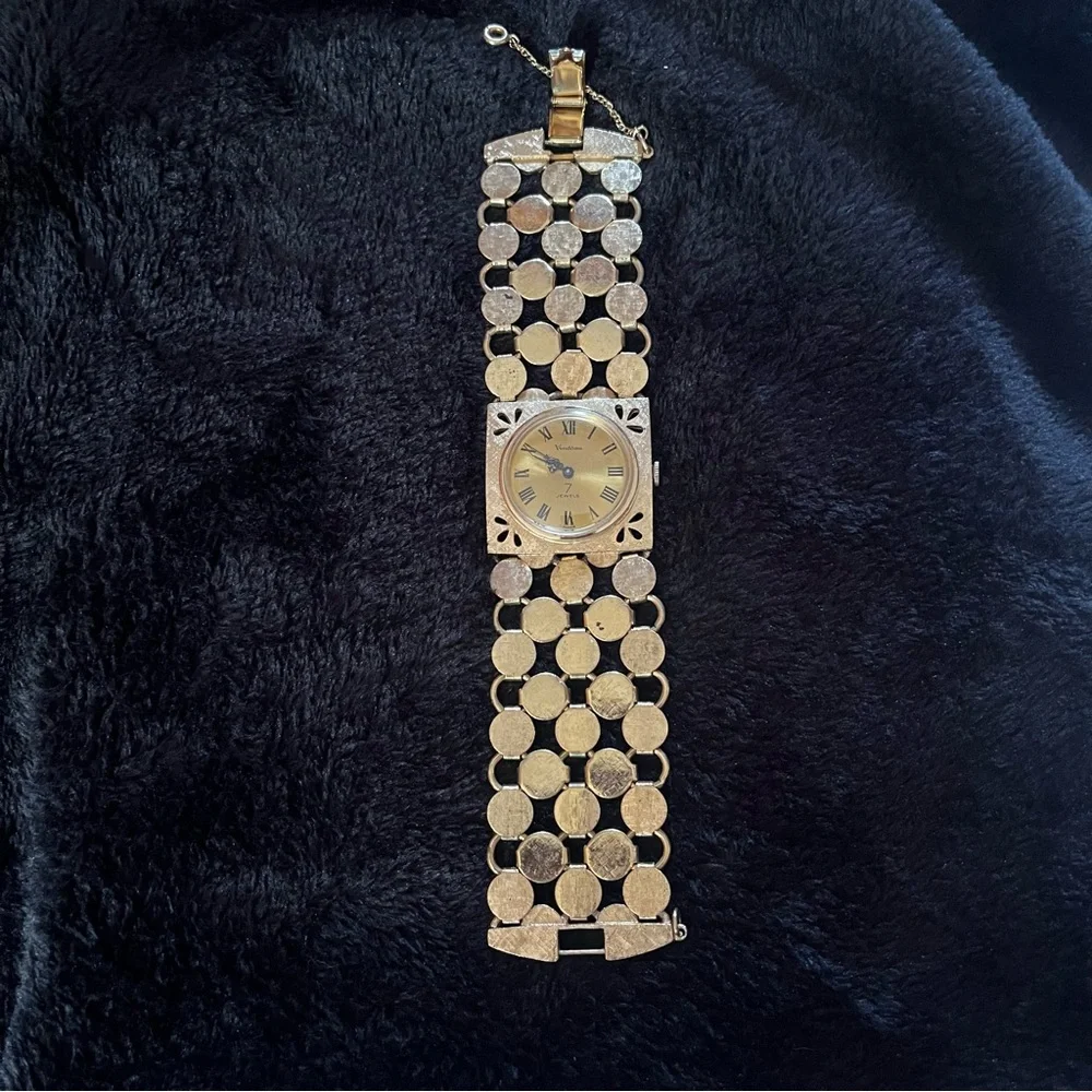 Vendome Vintage Analog Women's 17 Jewel Analog Watch